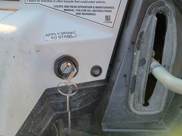 2013-bobcat-3400-image-33