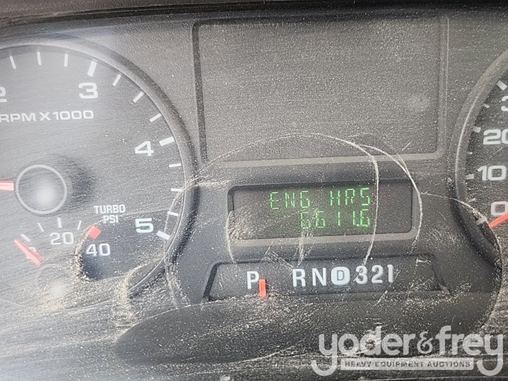 2005-ford-f550-image-27