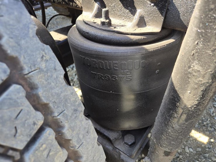 2005-mack-cl733-image-30
