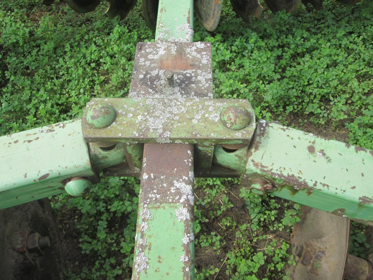 john-deere-15-image-14