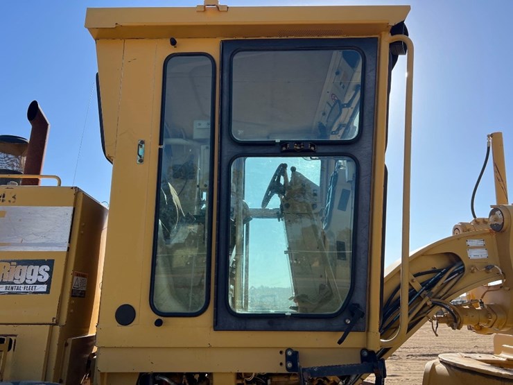 1998-caterpillar-12h-image-22