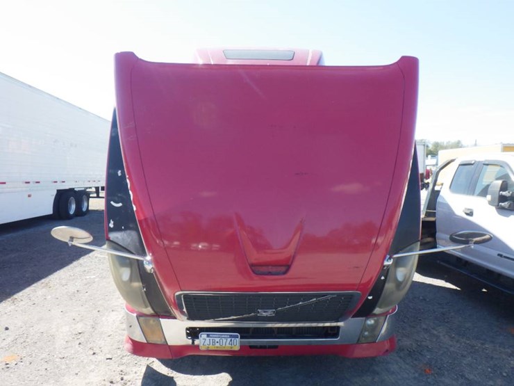 2006-volvo-vnl780-image-15