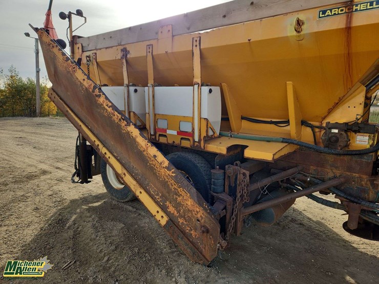2016-international-workstar-7400-image-28