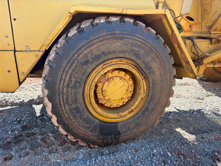 1997-caterpillar-d300e-image-9