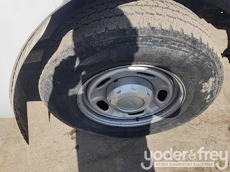 2011-ford-f250-image-8