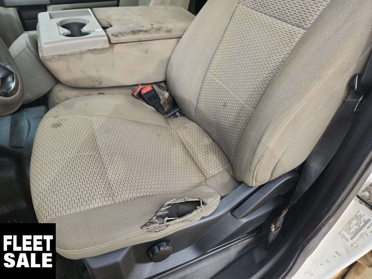 2021-ford-f350-image-36