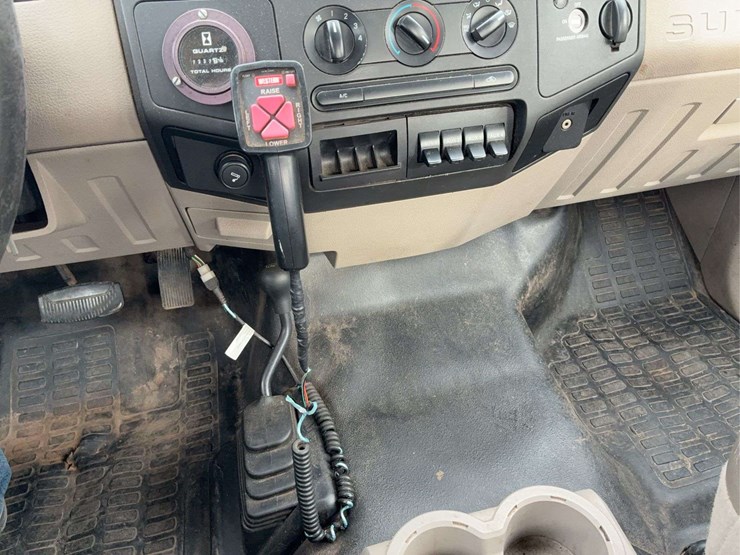 2008-ford-f250-image-25