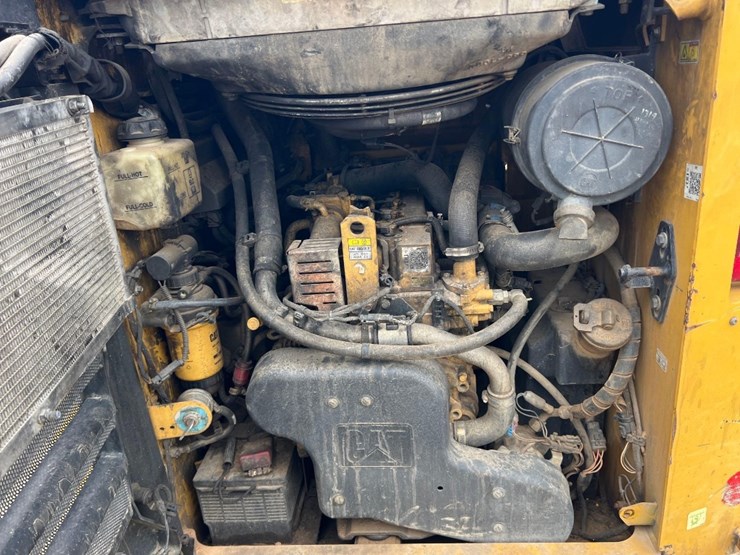 2019-caterpillar-289d3-image-21