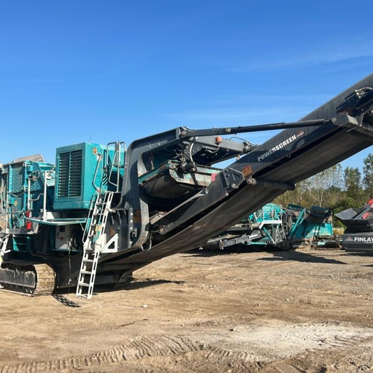 #119 • 2017 Powerscreen Trakpactor 500 Horizontal Impact Crusher