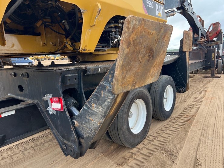 2013-caterpillar-559c-image-15