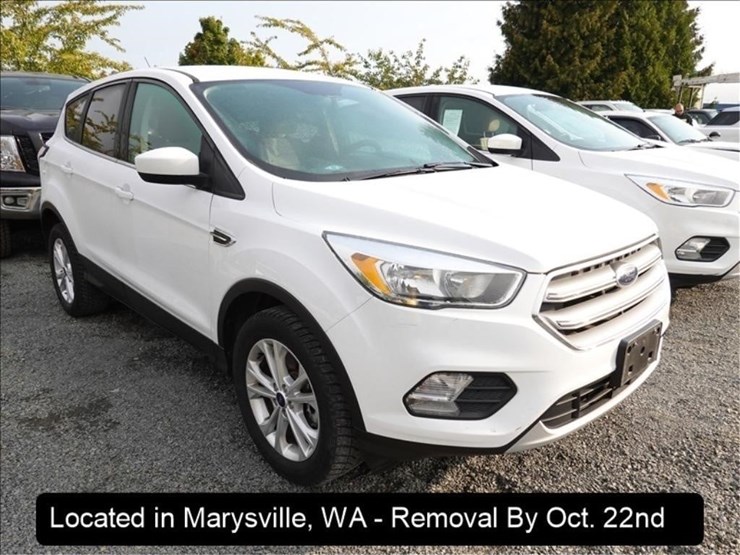 2017-ford-escape-se-image-12