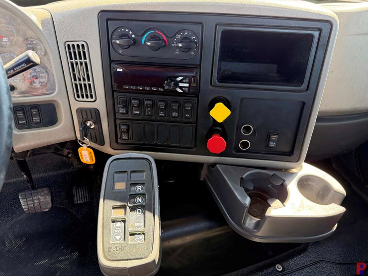 2018-international-transtar-8600-image-13
