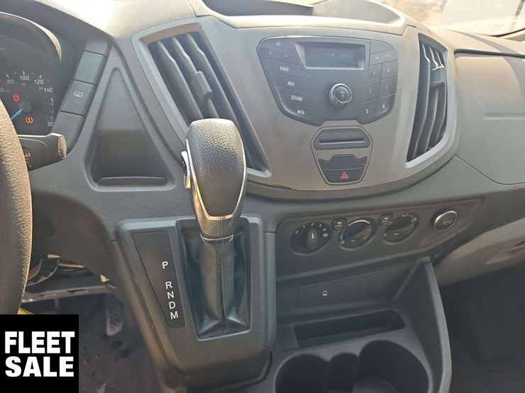 2019-ford-transit-image-22