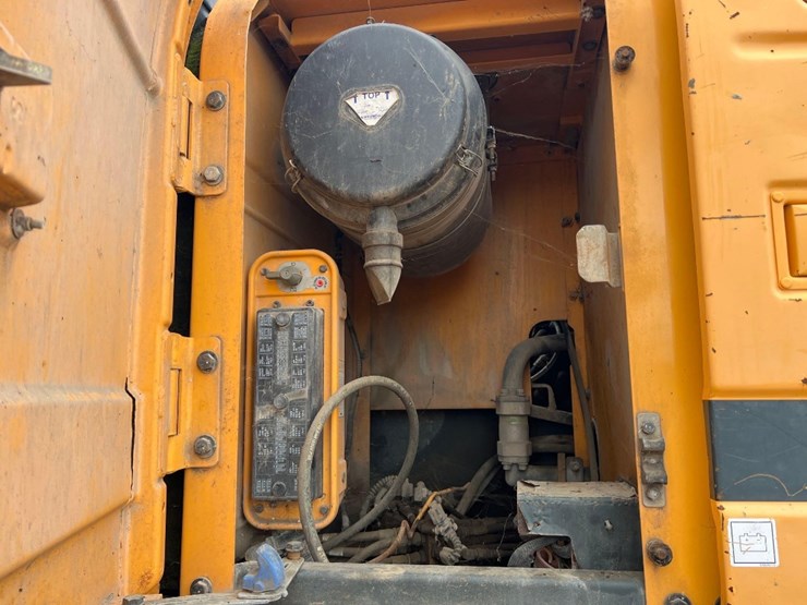 hyundai-hx300-lr-image-32