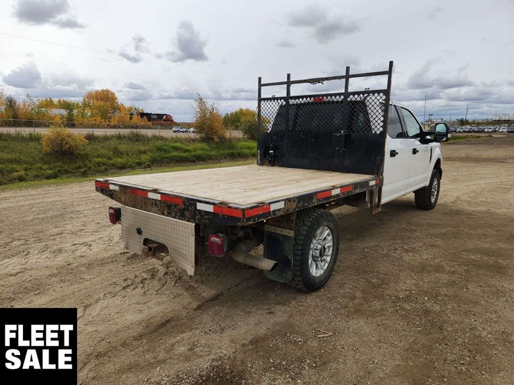 2021-ford-f350-image-4