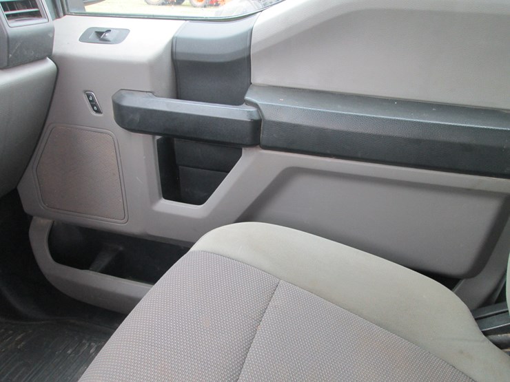 2017-ford-f350-xl-image-30