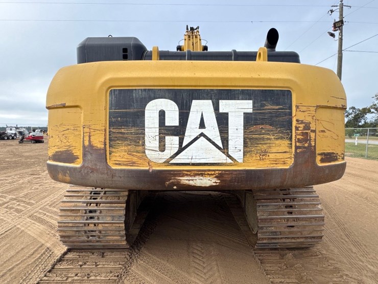 2008-caterpillar-330dl-image-3