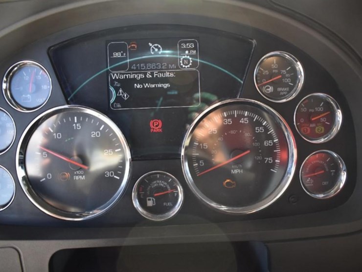 2018-kenworth-t880-image-29