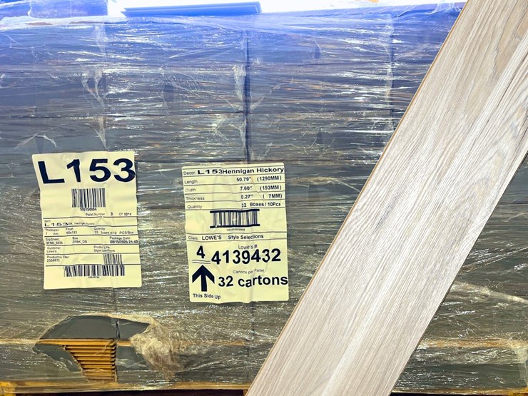 #615-•-approx.-750.40-sq-ft-|-style-selections-hennigan-hickory-color-flooring-image-1