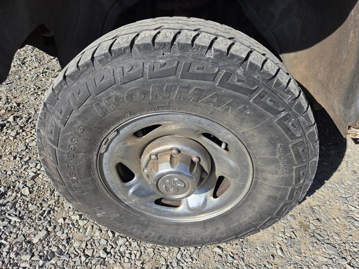 2000-dodge-2500-image-45