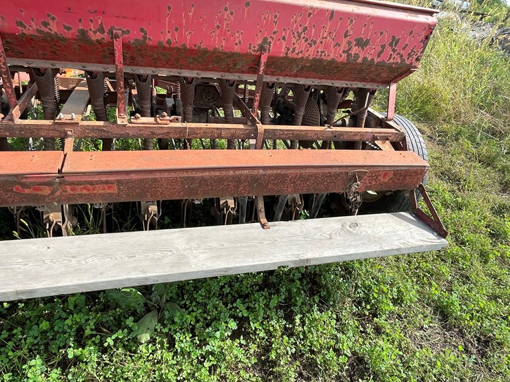 #5010-•-mccormick-10'-grain-drill-image-14