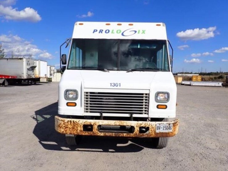 2013-freightliner-mt55-image-2