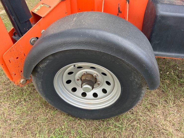 2018-jlg-t500j-image-10