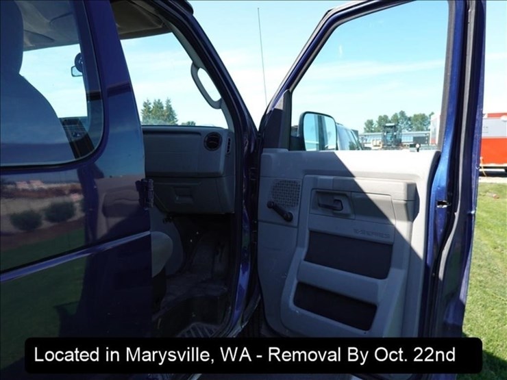 2009-ford-e350-image-22