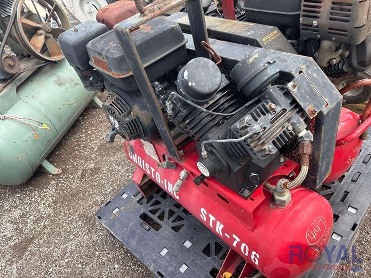2010-dewalt-air-compressor-image-2