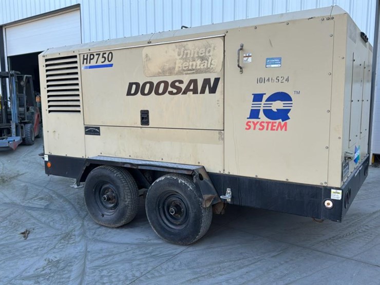 #146-•-2013-doosan-portable-air-compressor-image-3
