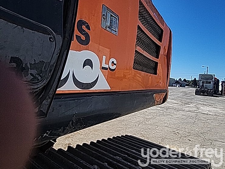 2015-hitachi-zx300-lc-6-image-27