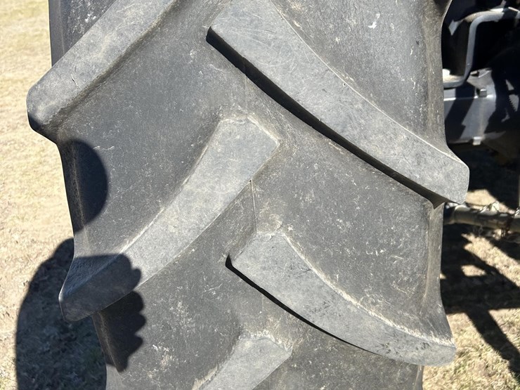 2016-case-ih-maxxum-140-image-21