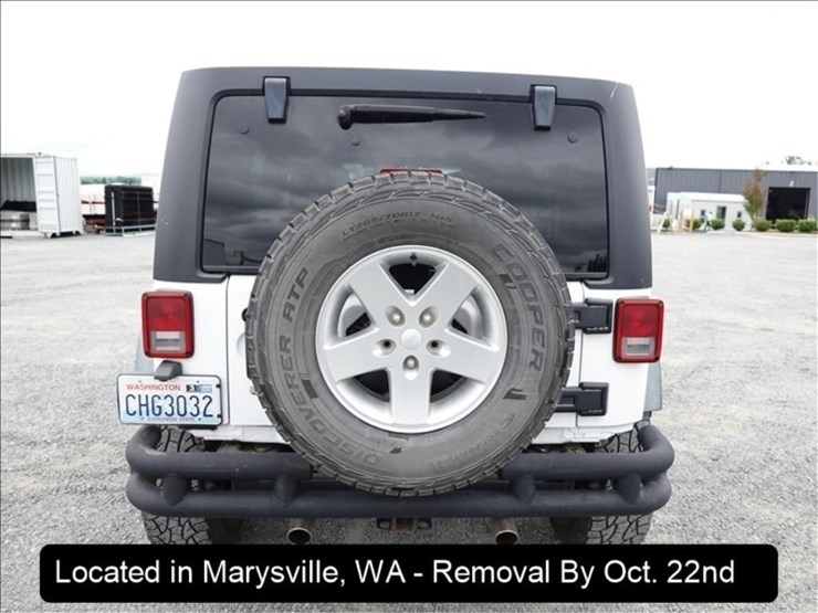 2013-jeep-wrangler-sport-image-25