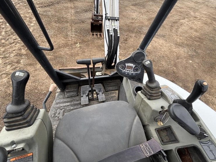 2017-bobcat-e35i-image-27