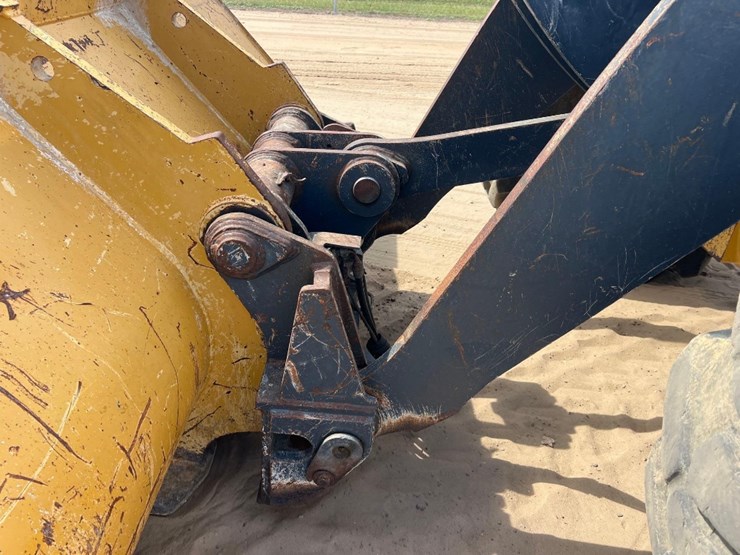 2009-deere-544k-image-10