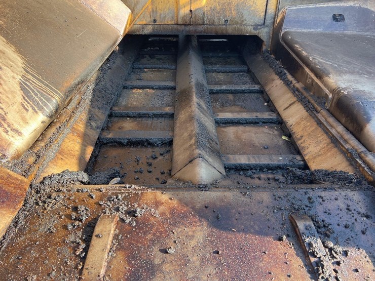 2017-caterpillar-ap-555f-image-9