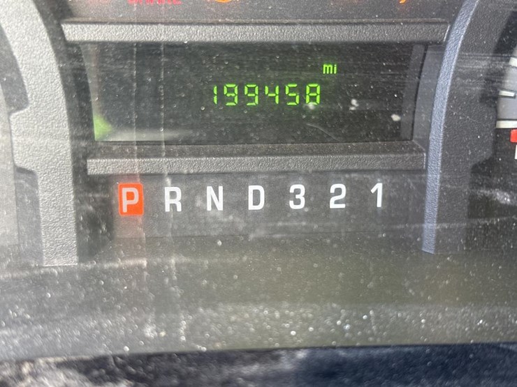 2009-ford-e350-image-32