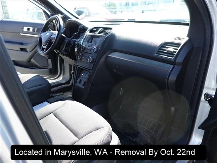 2018-ford-explorer-image-3