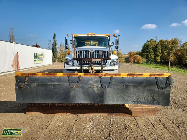 2016-international-workstar-7600-image-20
