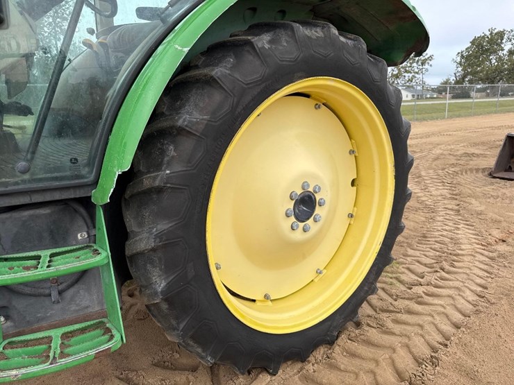 john-deere-5083e-image-9