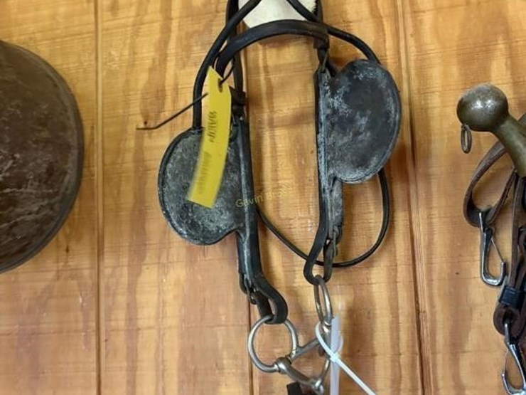 (3)-amish-style-driving-bridles-image-5