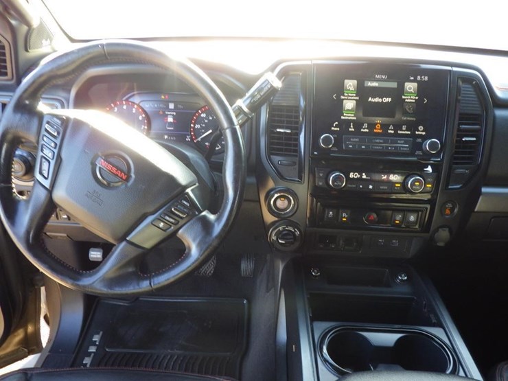 2021-nissan-titan-image-9