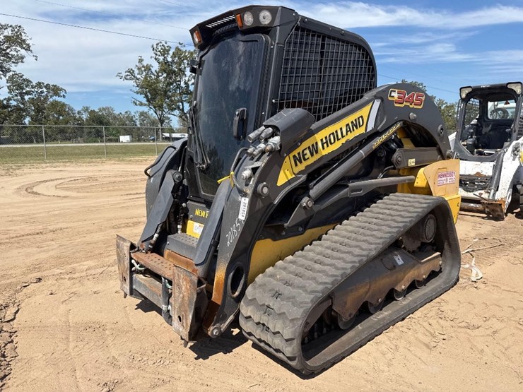 new-holland-c345-image-2