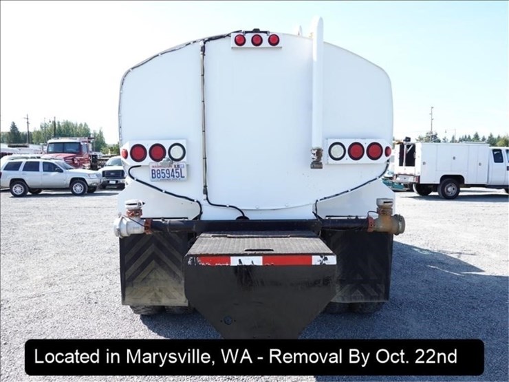 2000-ford-f650-image-29