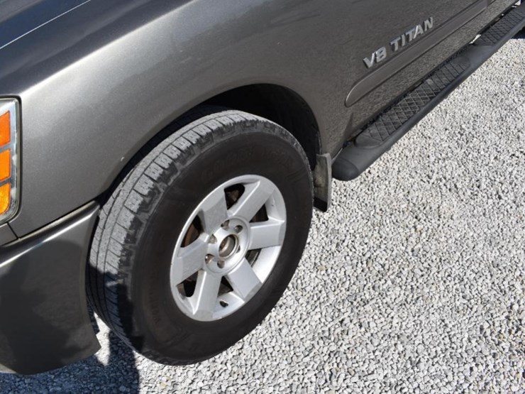 2006-nissan-titan-image-17