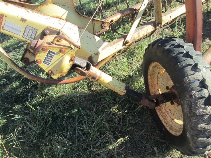 new-holland-256-image-5