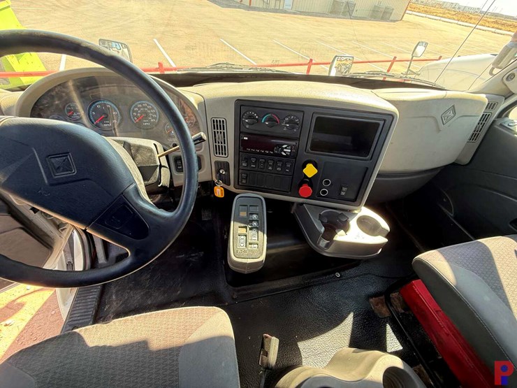 2018-international-transtar-8600-image-12