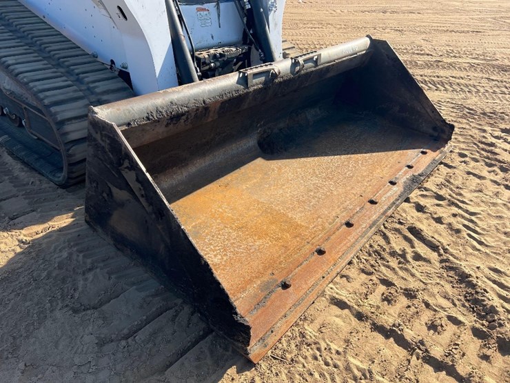 2023-bobcat-t770-image-17