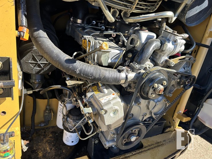 2003-caterpillar-242-image-21