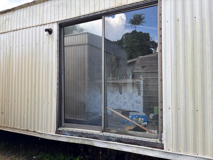 #204-•-new-horizon-mobile-home-image-15